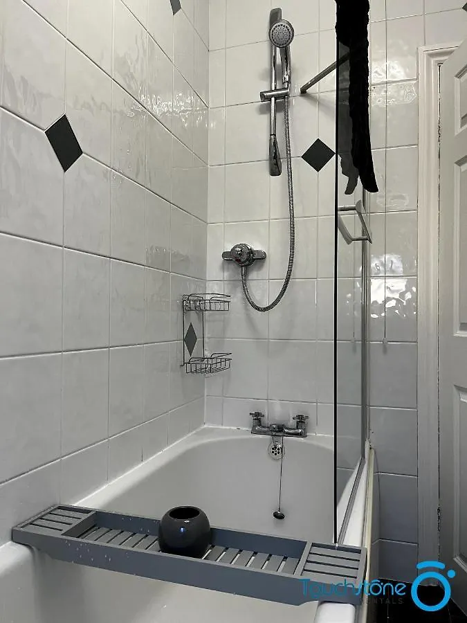 Stylish Cosy Home - M42, Airport, Nec & Train St Sheldon  Sheldon (West Midlands)